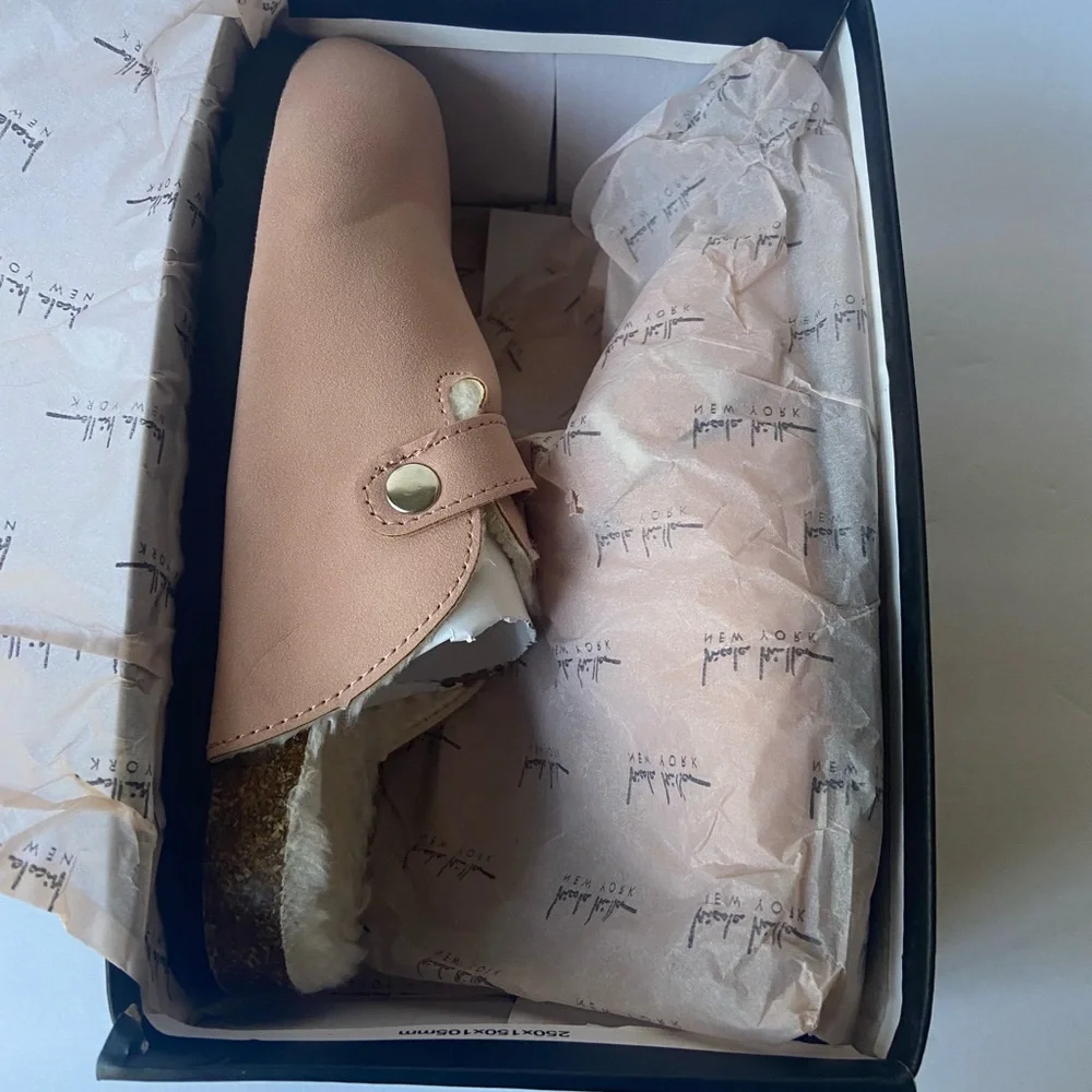 Nicole Miller Blush Pink Faux Fur Clogs Size 2